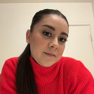 Meet your Posher, Ana